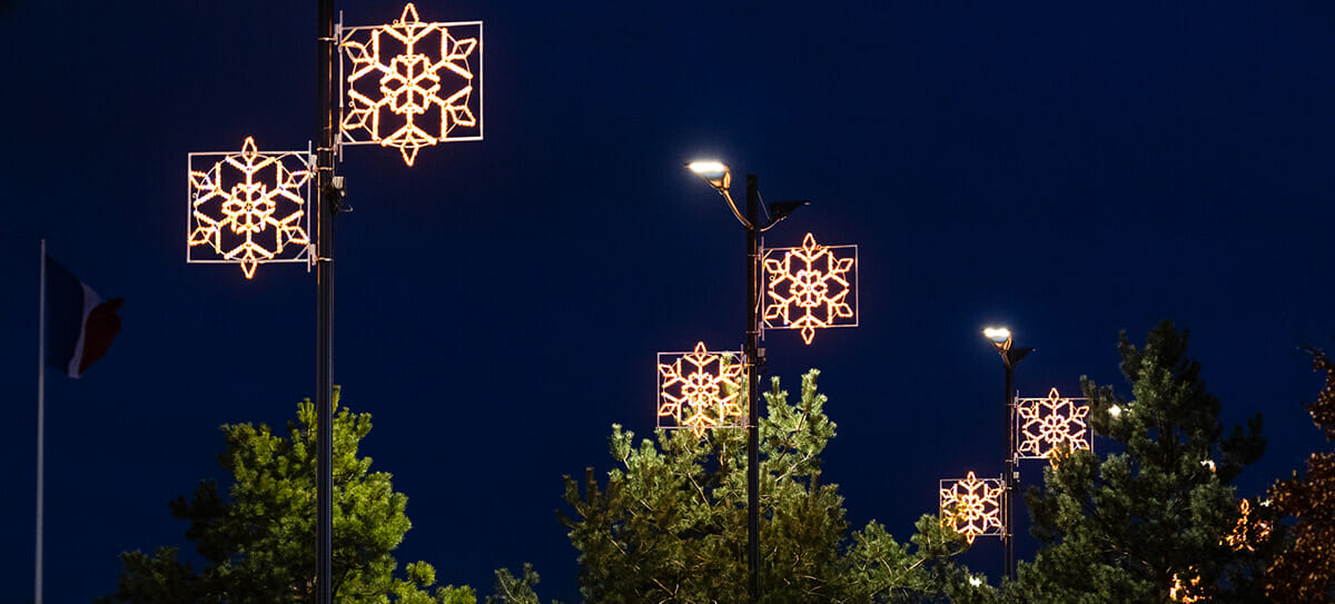 Illumination de Noël parking centre commercial
