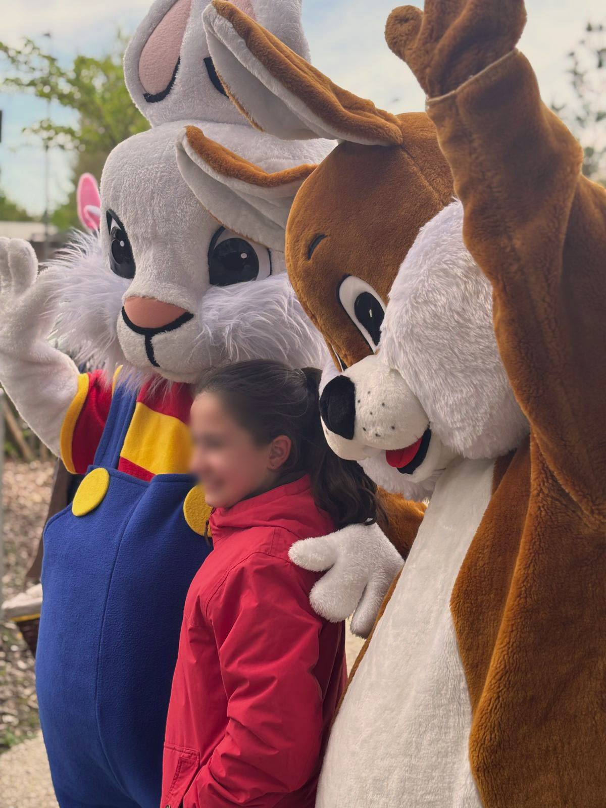 Animation Pâques : Duo de mascottes lapins